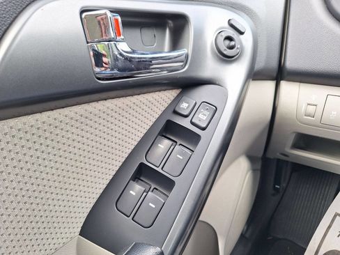 Used 2013 Kia Forte EX image 19