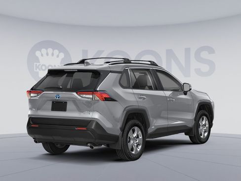 Used 2023 Toyota RAV4 XLE Premium AWD/4WD image 2