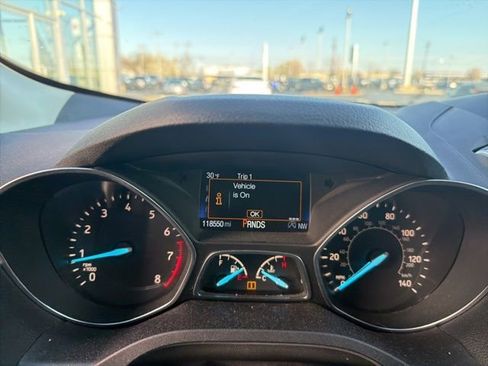 Used 2019 Ford Escape SEL image 13