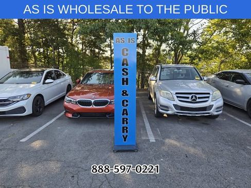 Used 2017 Buick Regal Sport Touring FWD image 2
