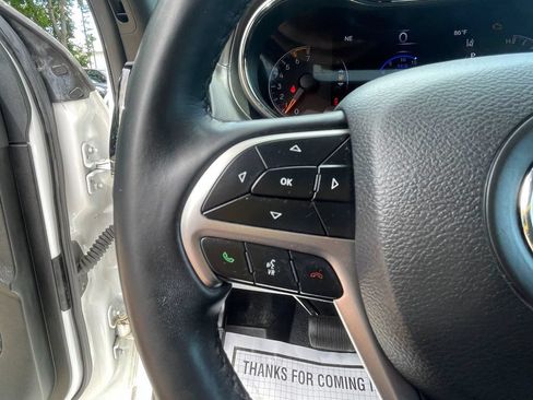Used 2019 Jeep Grand Cherokee High Altitude AWD/4WD image 16