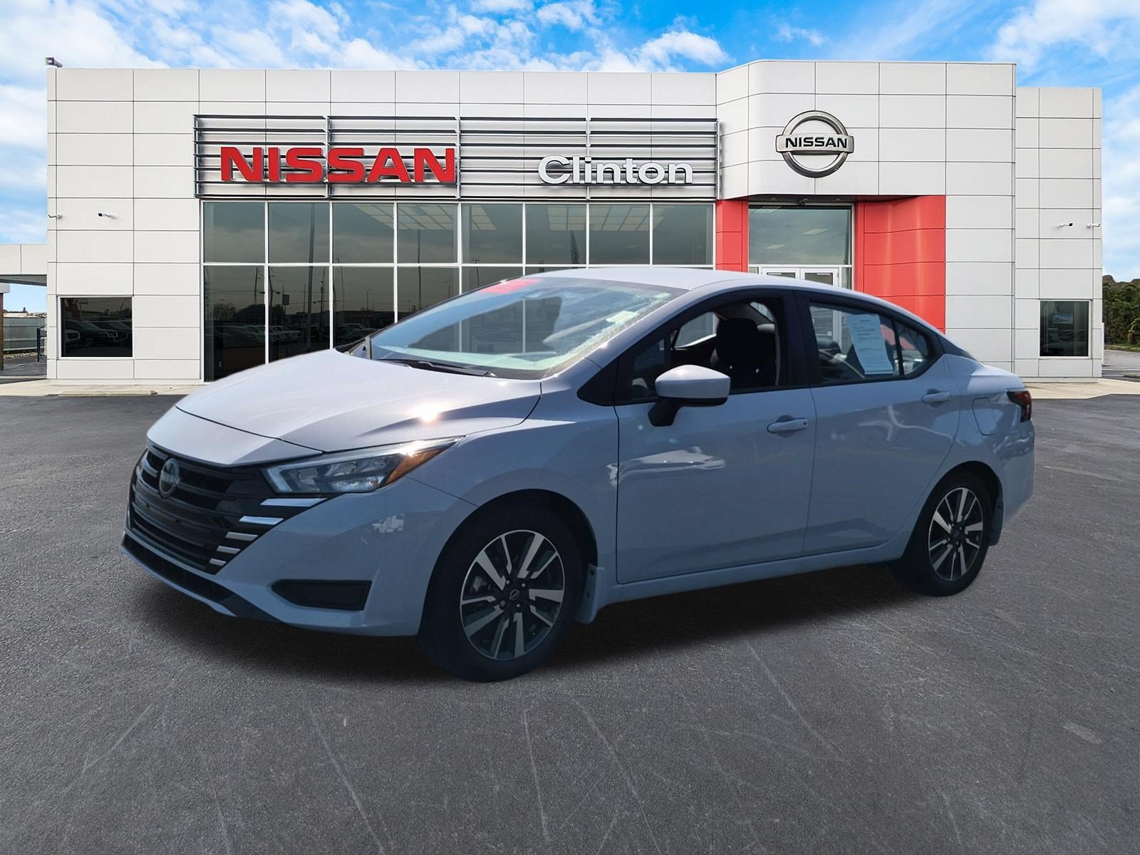 Used 2025 Nissan Versa SV w/ Trunk Package FWD image 7