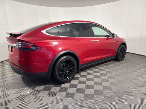 Used 2020 Tesla Model X Long Range image 5