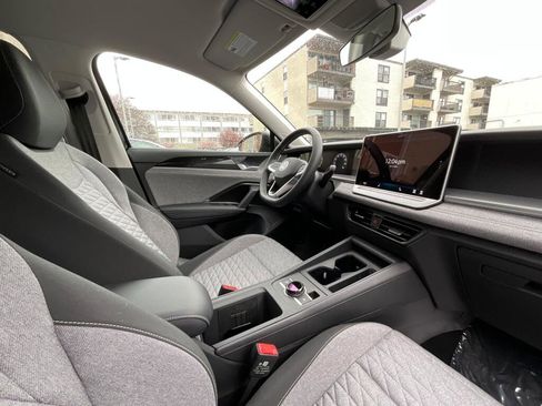 New 2026 Volkswagen Tiguan S image 19