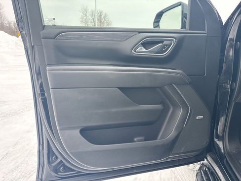 Used 2021 GMC Yukon SLT w/ SLT Luxury Package image 9