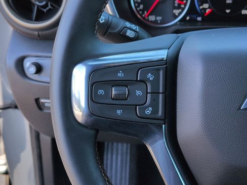 Used 2023 Chevrolet Blazer Premier image 19