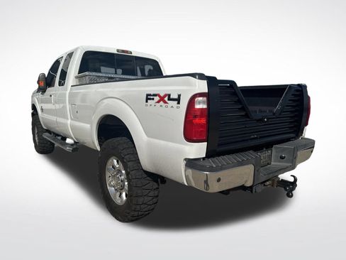 Used 2011 Ford F250 Lariat w/ Lariat Interior Pkg AWD/4WD image 5