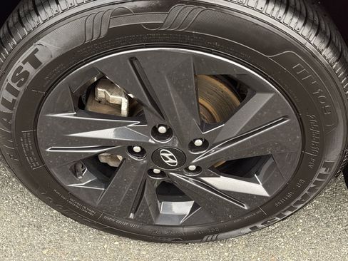 Certified 2023 Hyundai Elantra SEL image 10