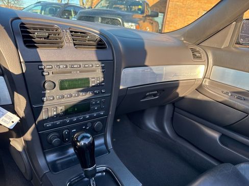 Used 2002 Ford Thunderbird image 15