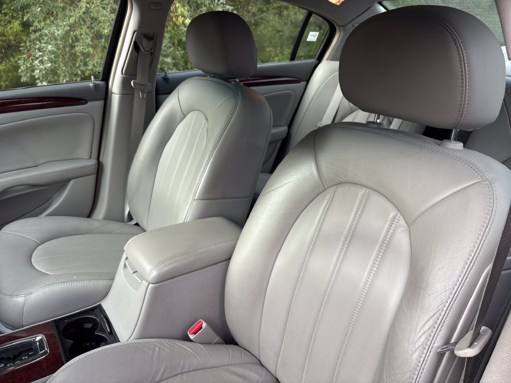 Used 2008 Buick Lucerne CXL FWD image 7