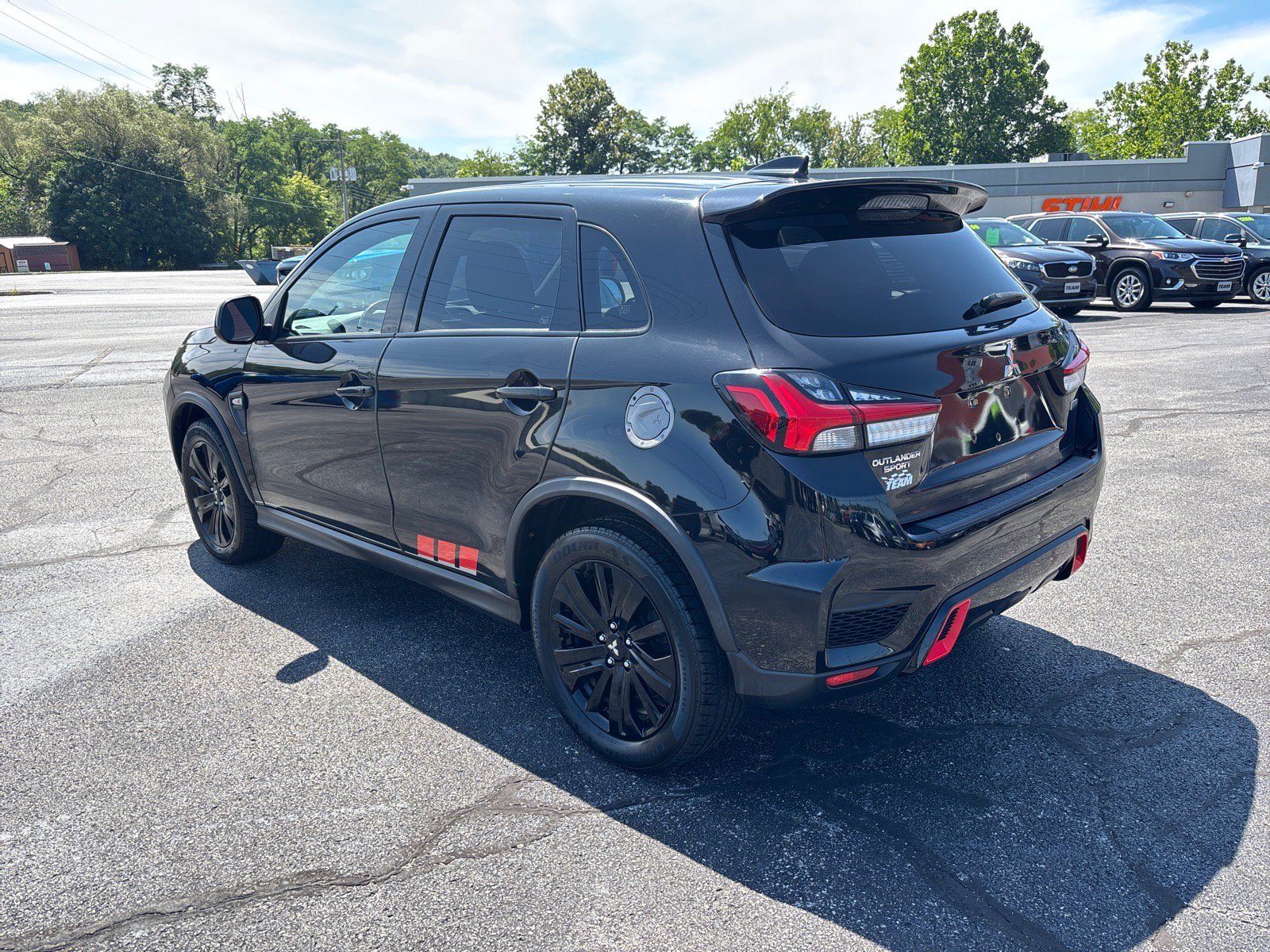 Used 2020 Mitsubishi Outlander Sport Black Edition FWD image 5
