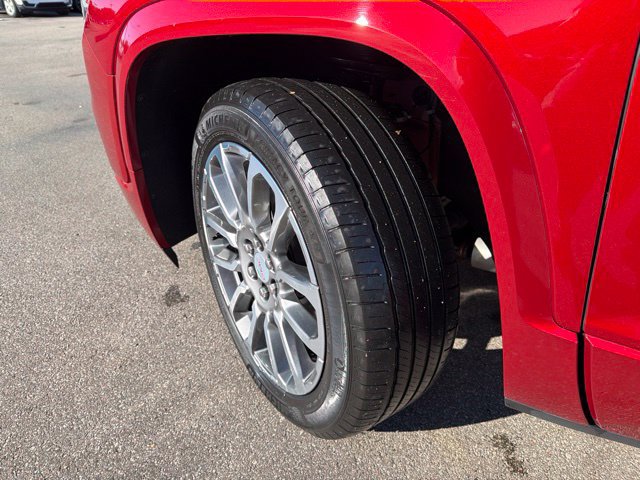 Used 2023 GMC Acadia Denali w/ Denali Ultimate Package AWD/4WD image 10