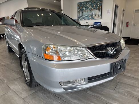 Used 2002 Acura TL w/ Navigation image 1