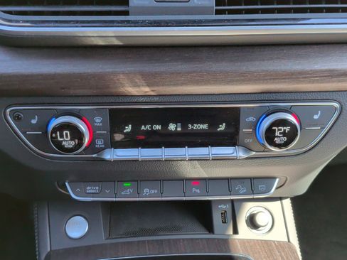 Certified 2024 Audi Q5 e Premium Plus w/ Premium Plus Package image 26