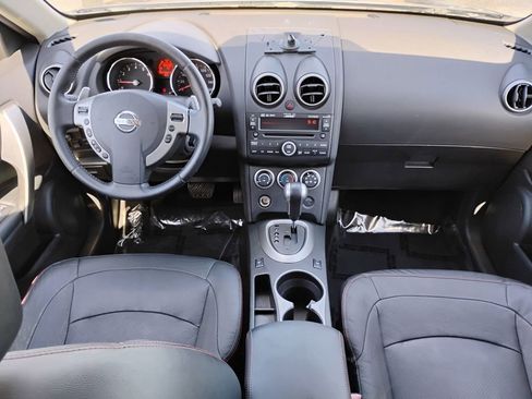 Used 2009 Nissan Rogue SL w/ Premium Pkg image 17