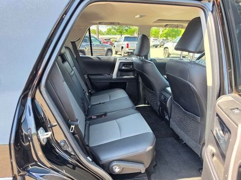 Used 2022 Toyota 4Runner SR5 Premium w/ Moonroof Package AWD/4WD image 14