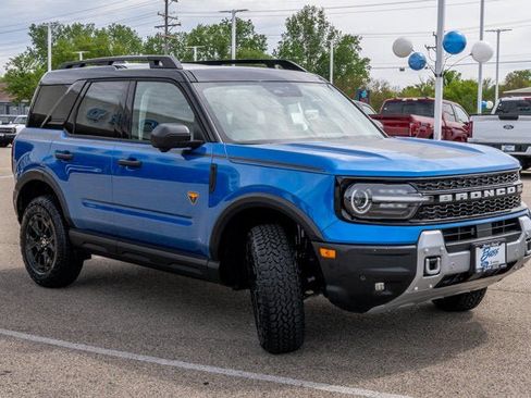 New 2026 Ford Bronco Sport Badlands w/ Sasquatch Badlands Package AWD/4WD image 2