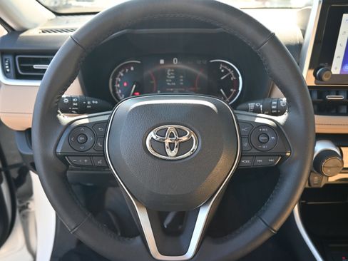 Used 2024 Toyota RAV4 XLE Premium image 19