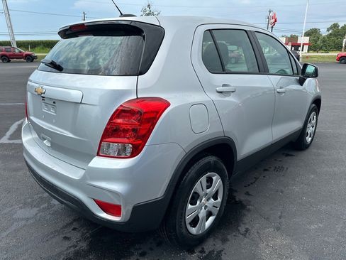 Used 2018 Chevrolet Trax LS image 5
