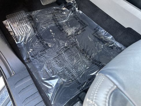 Used 2019 Ford F150 Lariat w/ Equipment Group 502A Luxury image 17