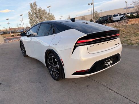 Used 2023 Toyota Prius Prime XSE Premium image 8