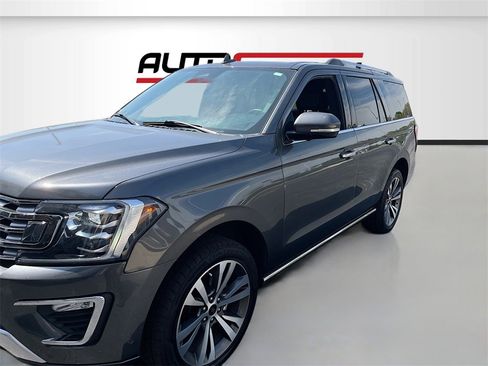 Used 2021 Ford Expedition Limited image 3