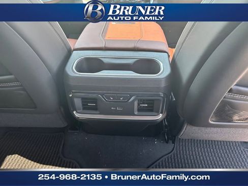 New 2025 GMC Sierra 2500 Denali Ultimate image 18