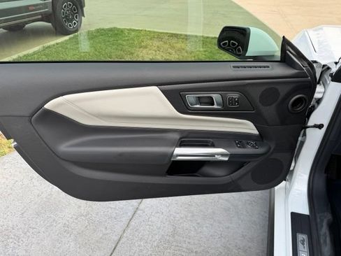 Used 2024 Ford Mustang Premium RWD image 10