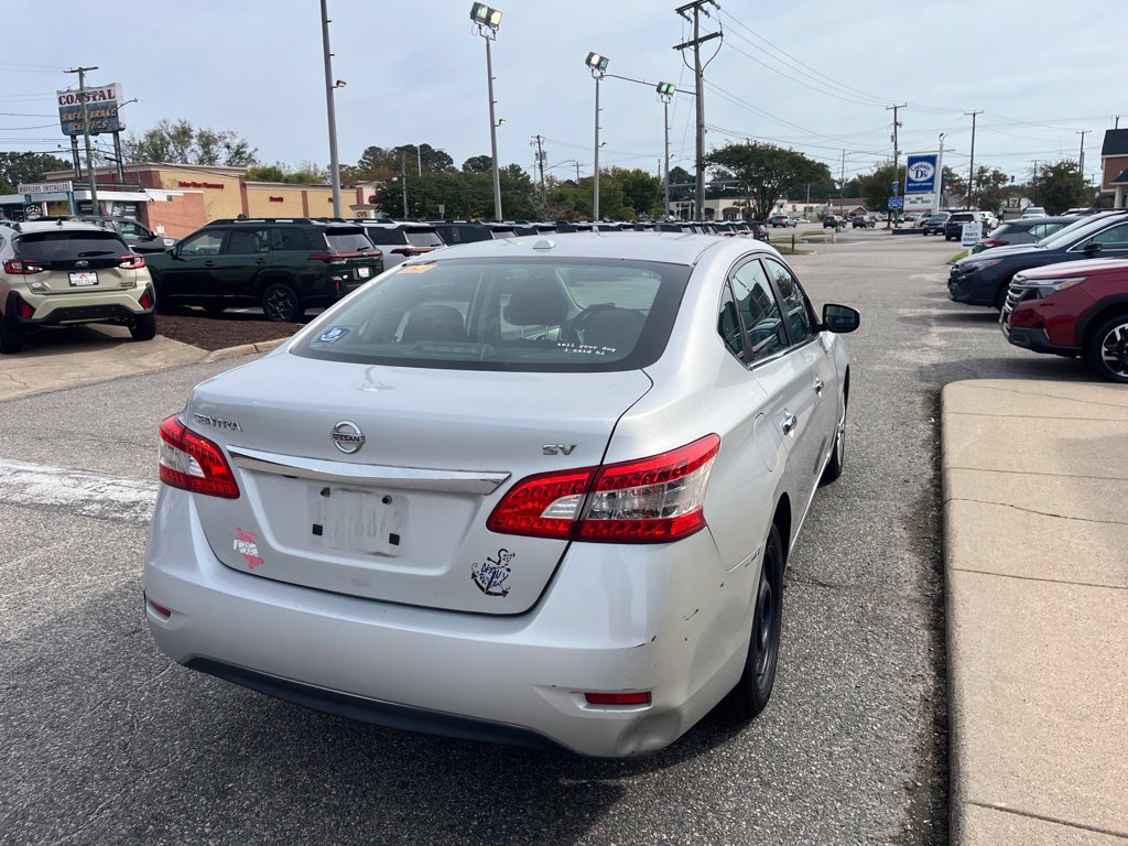 Used 2015 Nissan Sentra SV FWD image 4