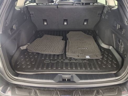 Used 2024 Subaru Outback Limited image 25