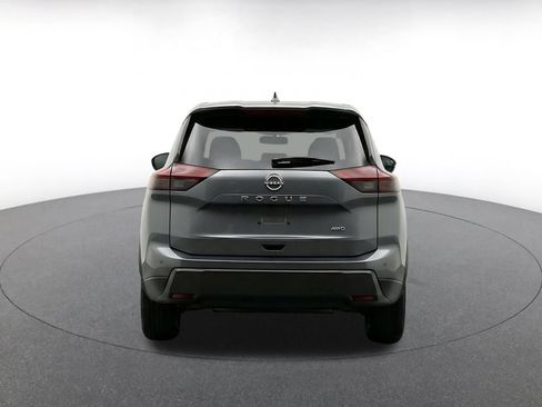 Used 2025 Nissan Rogue SV AWD/4WD image 8