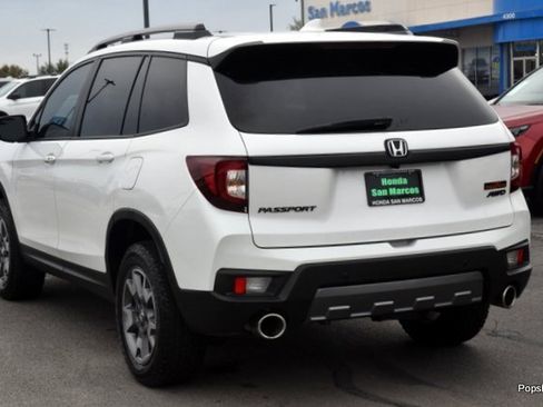 Used 2023 Honda Passport TrailSport image 4