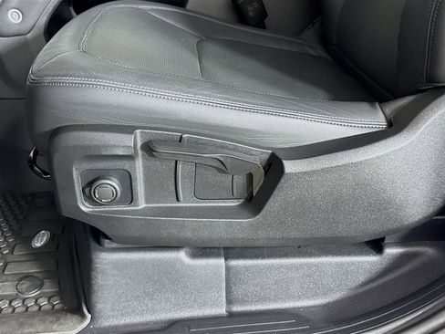 Certified 2023 Land Rover Defender 90 S image 22