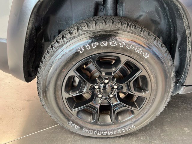 Used 2022 Jeep Cherokee Trailhawk AWD/4WD image 9