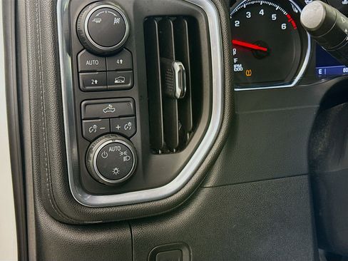 Used 2019 Chevrolet Silverado 1500 LT w/ All-Star Edition AWD/4WD image 10