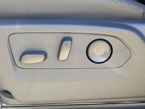 Used 2026 Chevrolet Silverado 1500 LTZ image 20