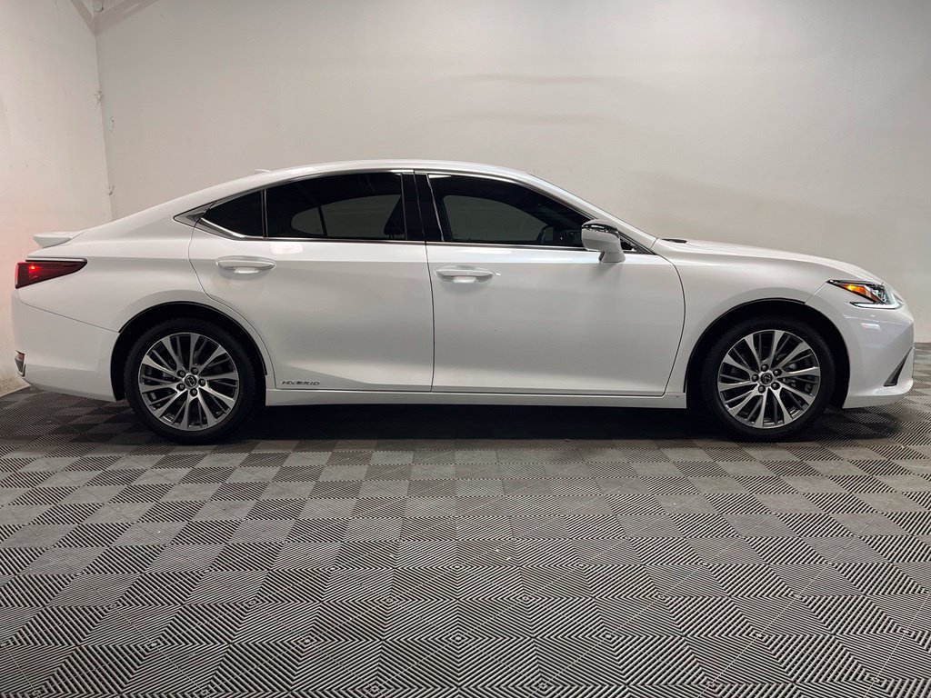 Used 2021 Lexus ES 300h w/ Premium Package FWD image 4