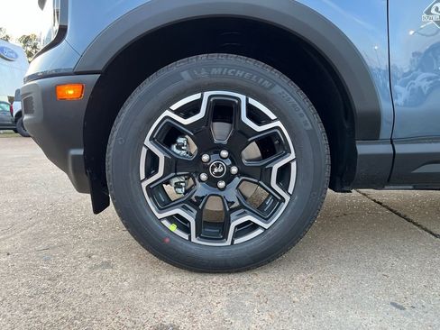 New 2025 Ford Bronco Sport Outer Banks image 5