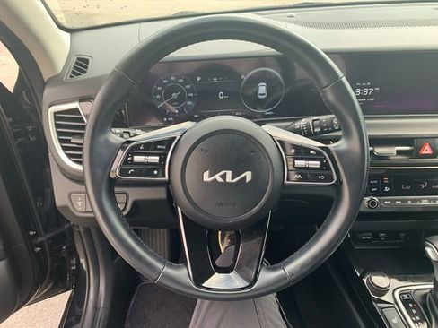 Used 2024 Kia Seltos S image 27