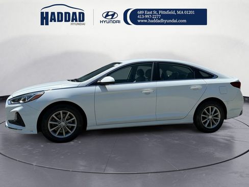 Used 2019 Hyundai Sonata SE FWD image 2