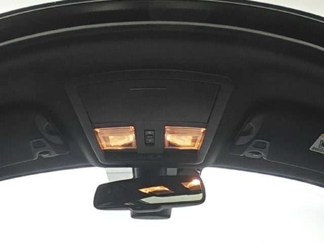 Used 2016 Dodge Challenger SRT Hellcat RWD image 33