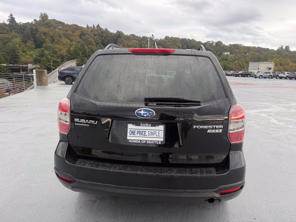 Used 2016 Subaru Forester 2.5i Premium w/ Popular Package #2 AWD/4WD image 5