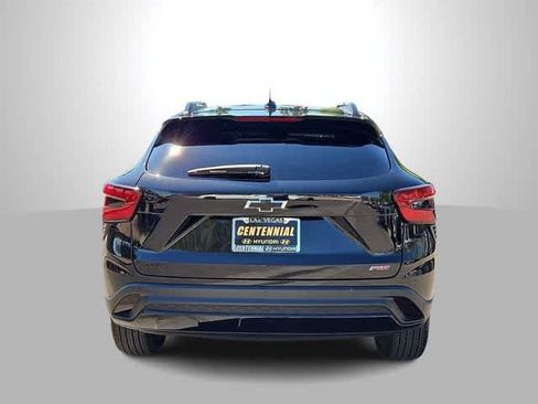 Used 2025 Chevrolet Trax RS w/ Sunroof Package image 7