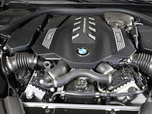 Used 2023 BMW M550i xDrive w/ Executive Package AWD/4WD image 20