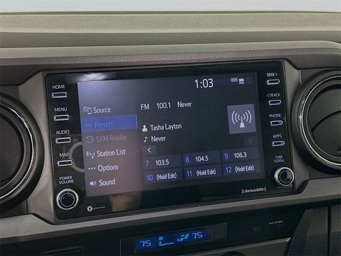 Used 2021 Toyota Tacoma TRD Off-Road image 10