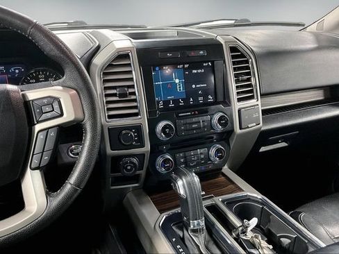 Used 2016 Ford F150 Lariat w/ Equipment Group 502A Luxury AWD/4WD image 12