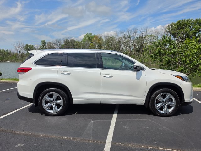 Used 2018 Toyota Highlander Limited AWD/4WD image 5