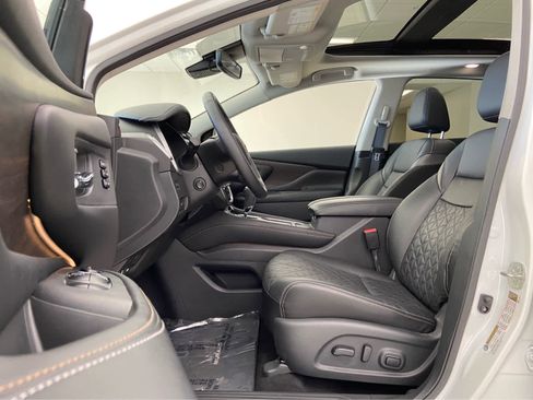 Used 2024 Nissan Murano Platinum w/ Cargo Package image 12