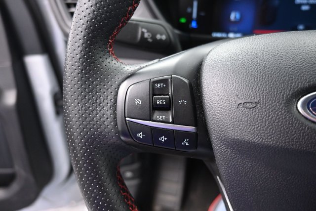 Used 2025 Ford Escape ST-Line Select AWD/4WD image 24