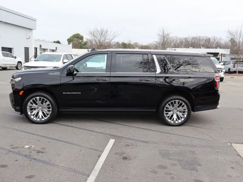 Used 2022 Chevrolet Suburban High Country image 7